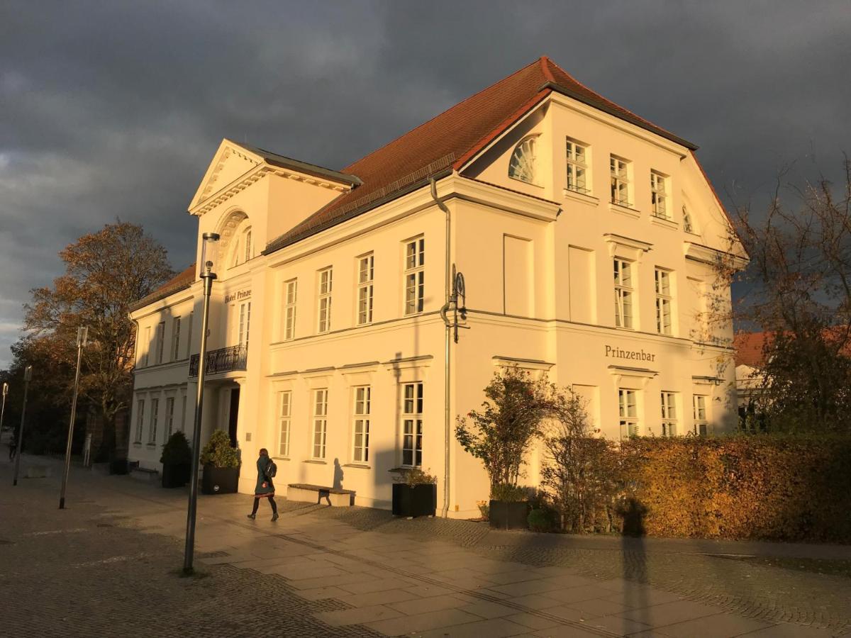 Hotel Prinzenpalais Бад-Доберан Экстерьер фото