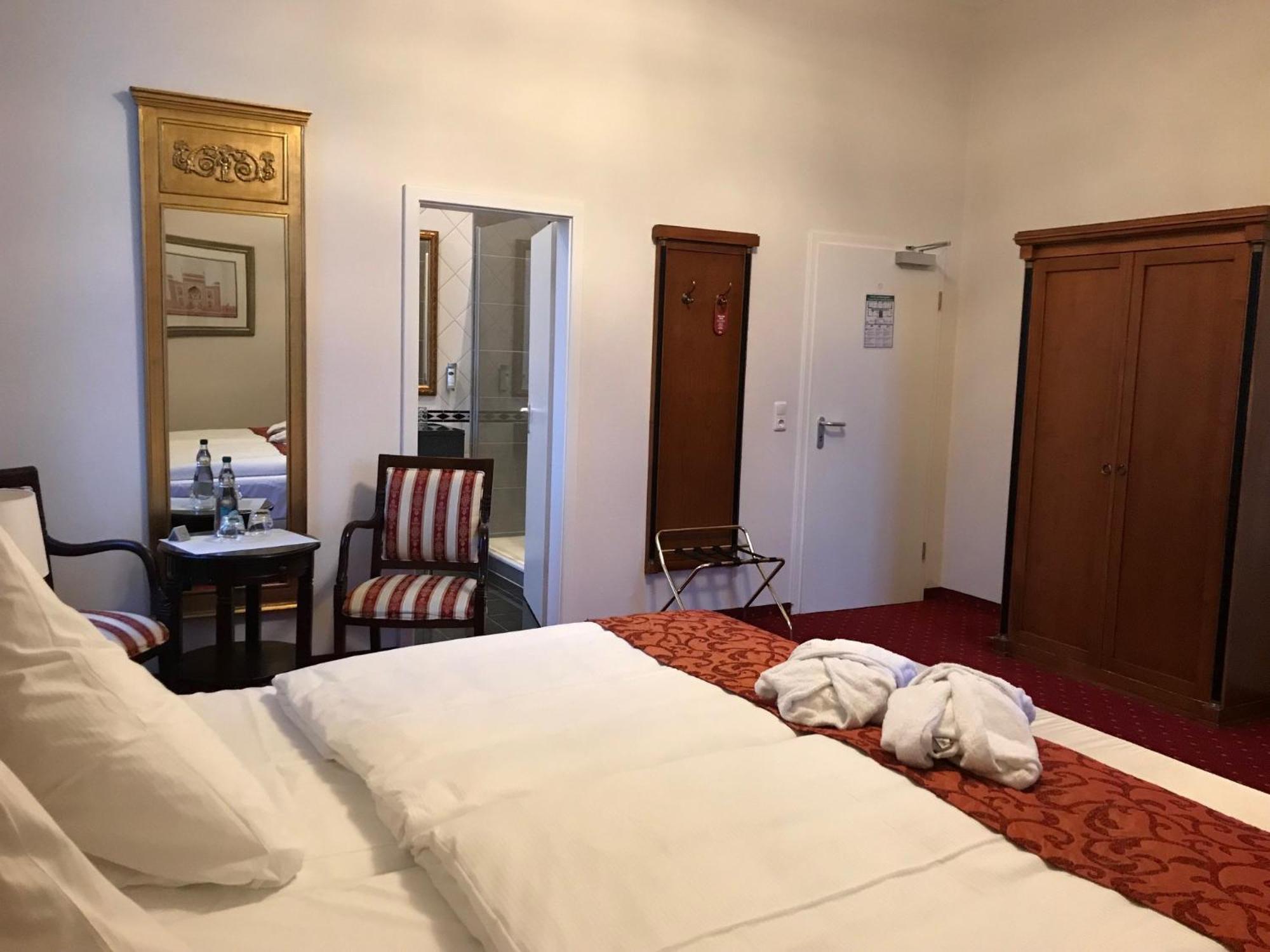 Hotel Prinzenpalais Бад-Доберан Экстерьер фото