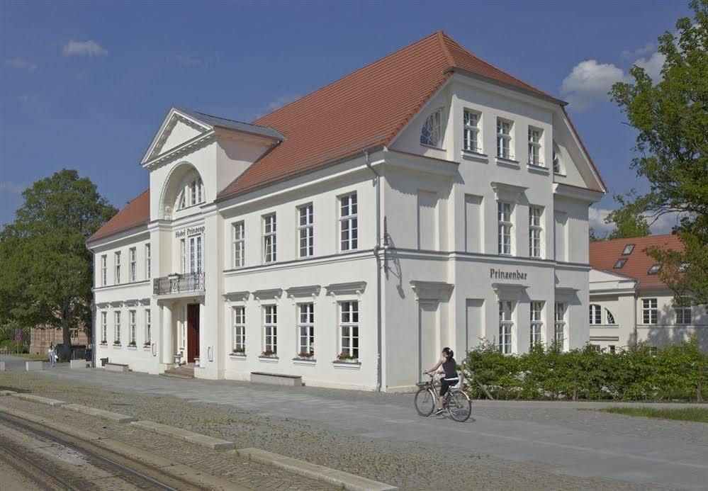 Hotel Prinzenpalais Бад-Доберан Экстерьер фото